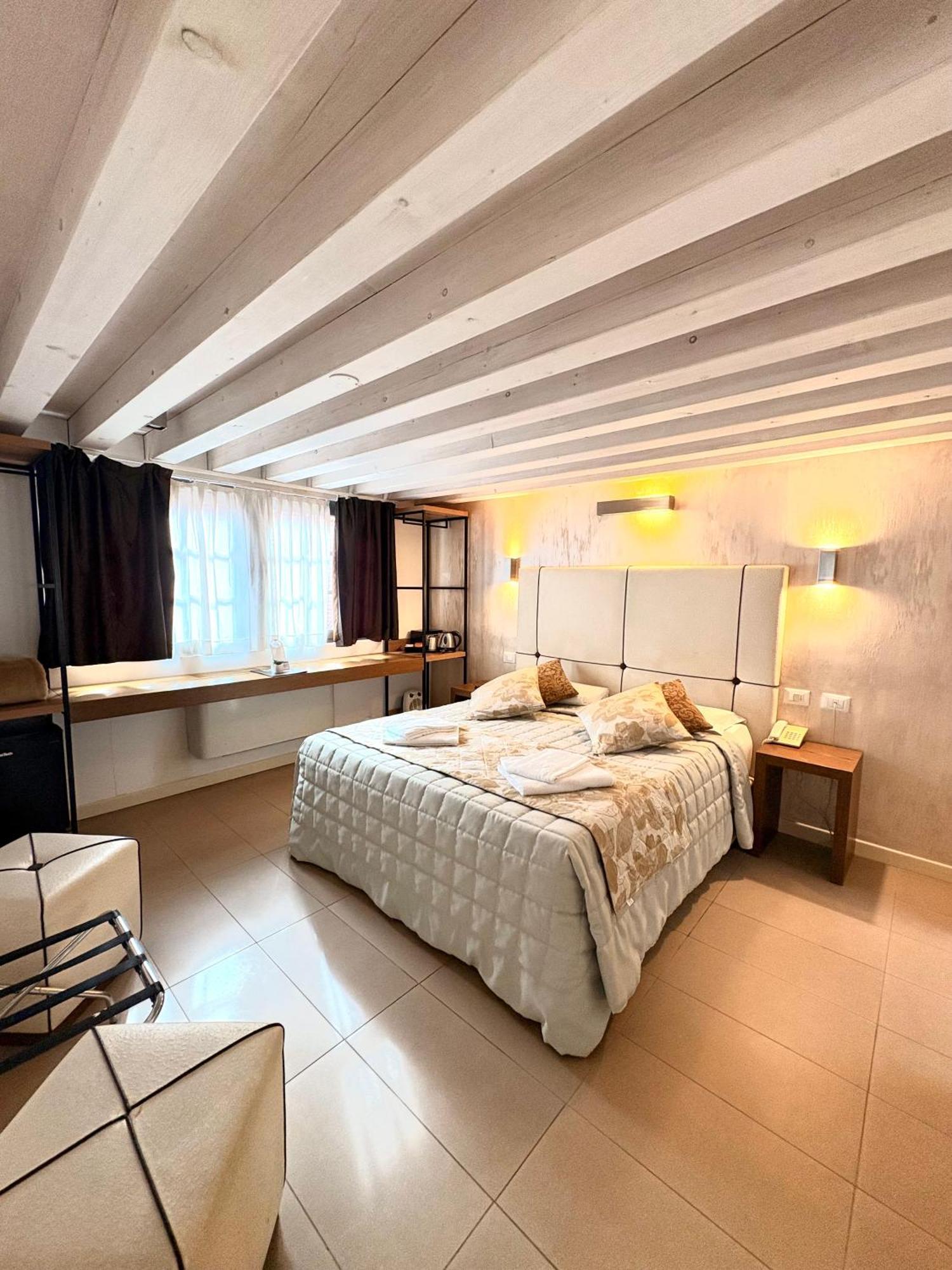 Al Canal Regio - Guest House Venecia Exterior foto